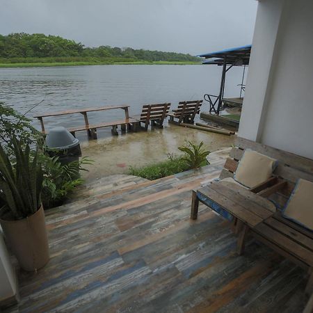 Hotel Pura Natura Riverside トルトゥゲーロ エクステリア 写真