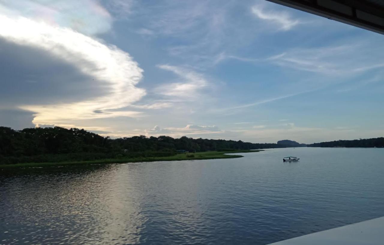 Hotel Pura Natura Riverside トルトゥゲーロ エクステリア 写真
