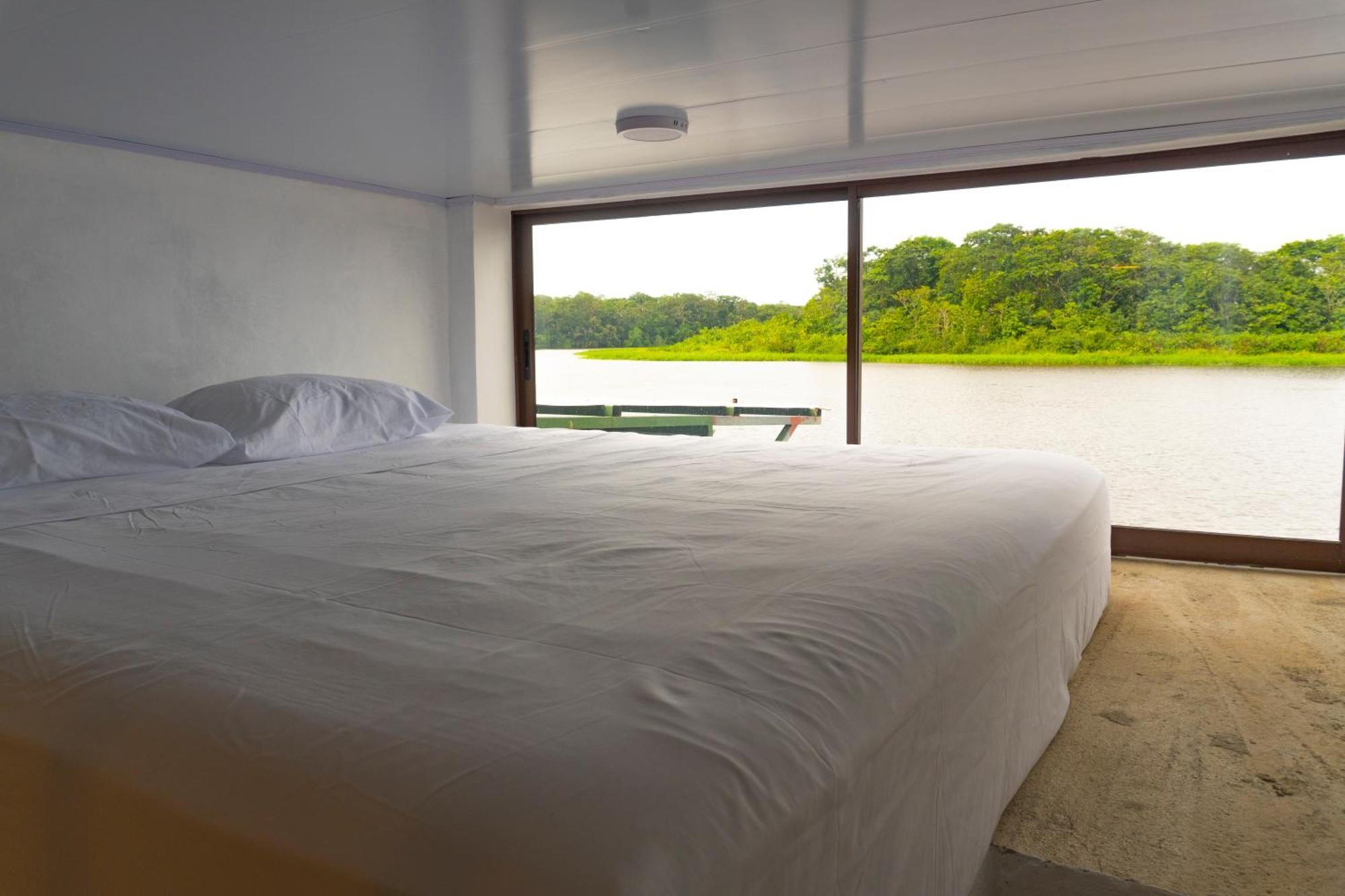Hotel Pura Natura Riverside トルトゥゲーロ エクステリア 写真
